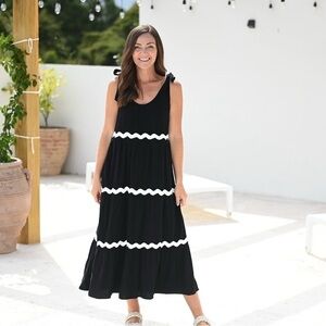 Addison Maternity size 12 Breast Feeding Maxi Dress w Discrete zip across front